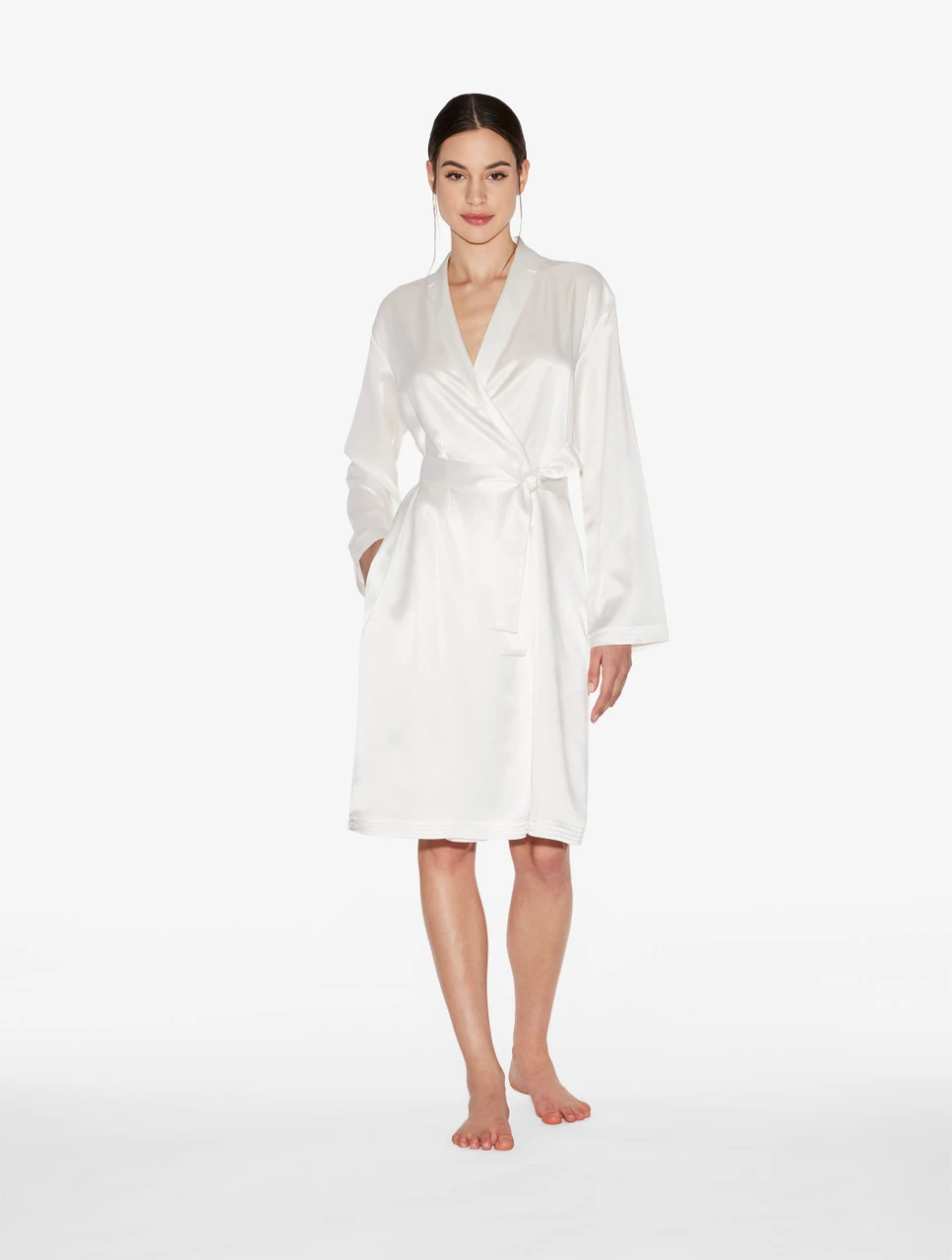 Robe Chambre Courte En Soie Blanche-Lingerie De Nuit En Soie-SILK 2 Robe Chambre Courte En Soie Blanche-Lingerie De Nuit En Soie-SILK – Image 2