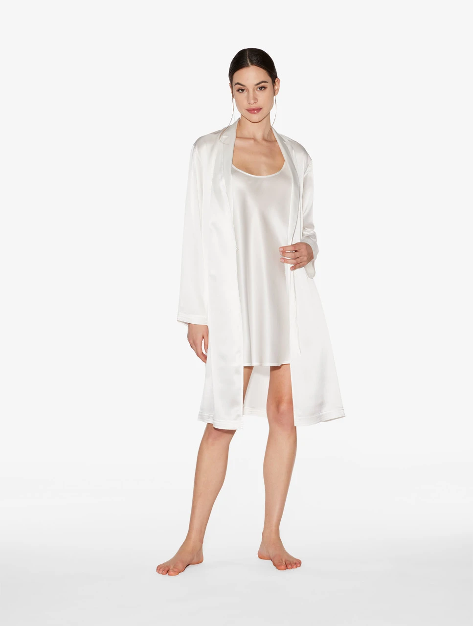 Robe Chambre Courte En Soie Blanche-Lingerie De Nuit En Soie-SILK 4 Robe Chambre Courte En Soie Blanche-Lingerie De Nuit En Soie-SILK – Image 4