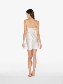Nuisette En Satin De Soie De Couleur Blanc-Lingerie De Nuit En Soie-MAISON -Mode Lingerie Boutique CFILPDN019227 NA0231 2 39963.1647545075