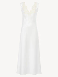 Chemise De Nuit Longue En Satin De Soie Blanc Rehaussée D’une Broderie En Guipure « frastaglio »-Lingerie De Nuit En Soie-MAISON