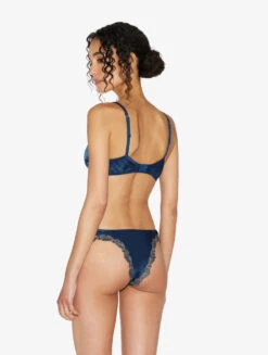 Soutien-gorge à Armatures En Soie Bleue Rehaussée D’une Broderie En Guipure «frastaglio»-Avec Armatures-MAISON -Mode Lingerie Boutique CFILPDN05123 BL0261 2 21045.1660728761