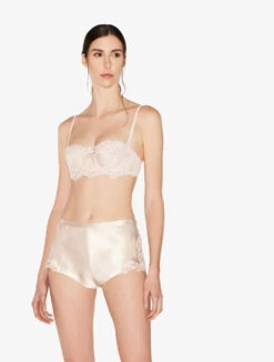 Culotte En Soie Beige Rosé Avec Frastaglio En Macramé-Lingerie De Nuit En Soie-PETIT MACRAME 7 Culotte En Soie Beige Rosé Avec Frastaglio En Macramé-Lingerie De Nuit En Soie-PETIT MACRAME -Mode Lingerie Boutique CFILPDNN46580 BG0034 3 15173 64018.1654868114