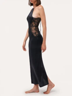 Chemise De Nuit En Soie Noir Avec Fermeture Autour Du Cou Et Finitions En Dentelle Leavers-Lingerie De Nuit En Soie-EXOTIQUE -Mode Lingerie Boutique CFIPLM0040620 NRB010 3 57069 25396.1657566015