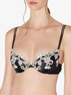 Soutien-gorge Push-up En Soie Noire Rehaussée D’une Broderie En Guipure «frastaglio» Ivoire-Rembourré-MAISON 8 Soutien-gorge Push-up En Soie Noire Rehaussée D’une Broderie En Guipure «frastaglio» Ivoire-Rembourré-MAISON -Mode Lingerie Boutique CFIPLM005088 NR0202 5 19926 06572.1651759030