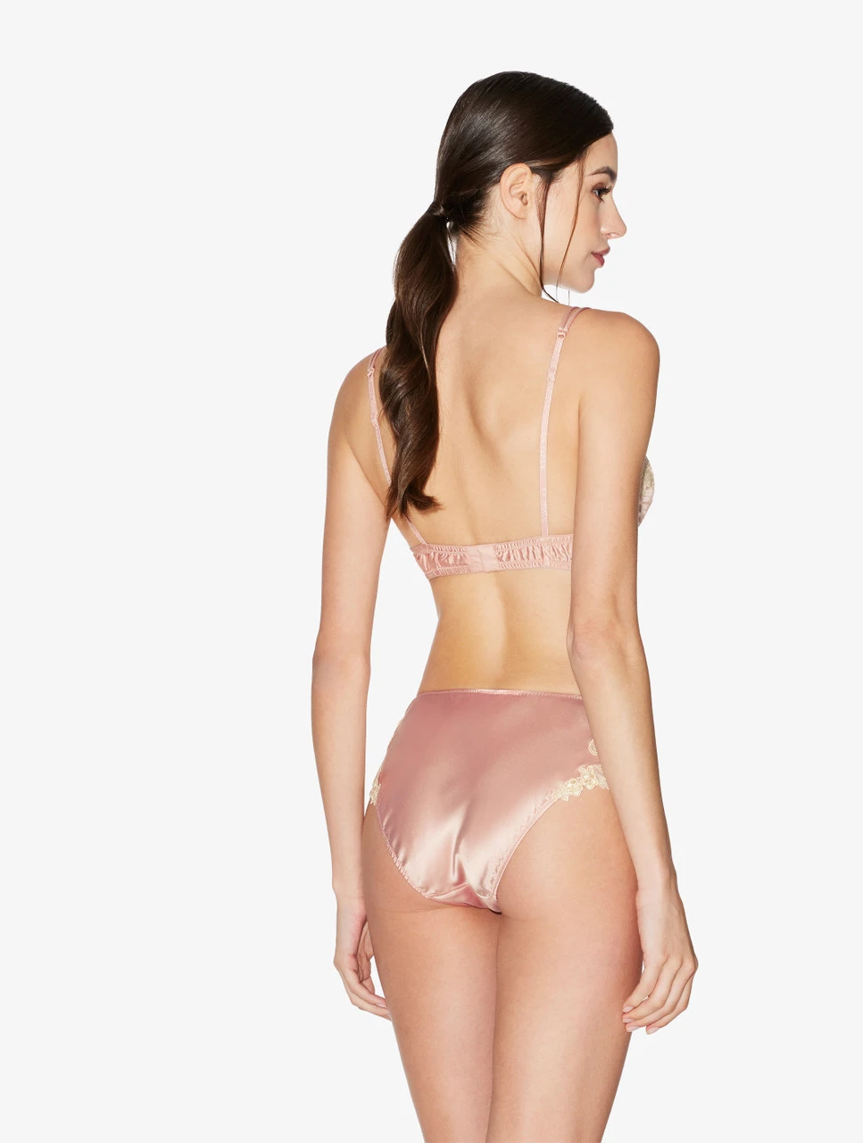 Soutien-gorge Triangle En Soie Rose Rehaussée D’une Broderie En Guipure «frastaglio» Ivoire-Triangle-MAISON 3 Soutien-gorge Triangle En Soie Rose Rehaussée D’une Broderie En Guipure «frastaglio» Ivoire-Triangle-MAISON – Image 3