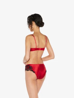 Soutien-gorge Triangle En Soie Rouge Rehaussée De Guipure «frastaglio» Noire-Triangle-MAISON -Mode Lingerie Boutique CFIPLM005158 RS0290 2 26244 66054.1651758982