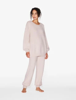 Pull En Laine D'alpaga Mélangée De Couleur Rose Poudré-Loungewear-FLUFFY COCOON 7 Pull En Laine D'alpaga Mélangée De Couleur Rose Poudré-Loungewear-FLUFFY COCOON -Mode Lingerie Boutique CFIPLM0055940 MUW040 3 11248 78876.1665507258