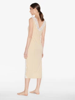 Chemise De Nuit Longue Côtelée En Cachemire Mélangé Dans La Nuance Halo Rehaussée De Guipure « frastaglio »-Chemises De Nuit-ANGEL KISS -Mode Lingerie Boutique CFIPLM0056960 MUW230 2 55408 42704.1657206171