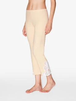 Pantalon Côtelé En Cachemire Mélangé Dans La Nuance Halo Rehaussé De Guipure « frastaglio »-Pyjamas-ANGEL KISS -Mode Lingerie Boutique CFIPLM0060010 MUW230 1 08421 58354.1657206176